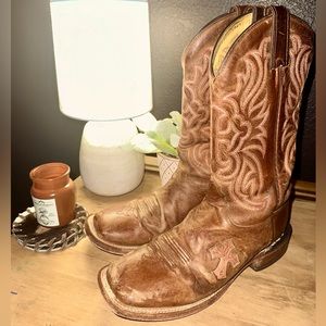 Women’s Tony Lama’s